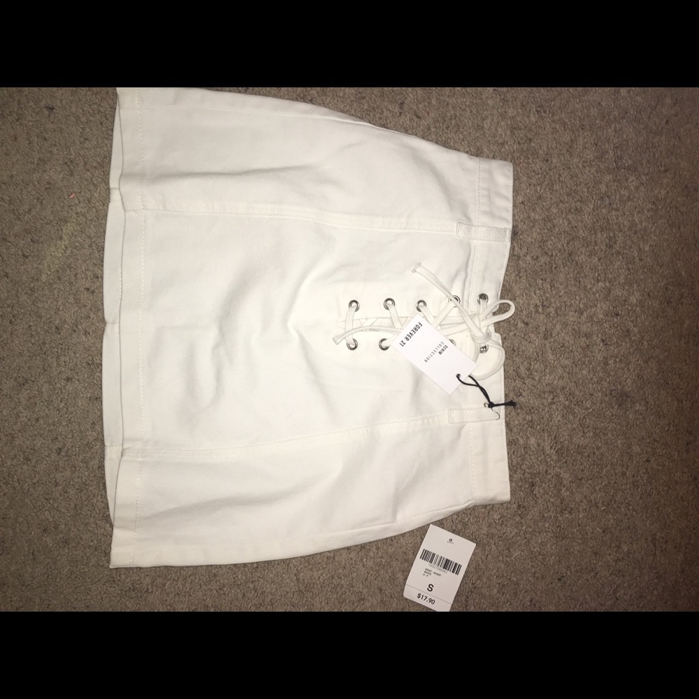 White high waisted XS skirt